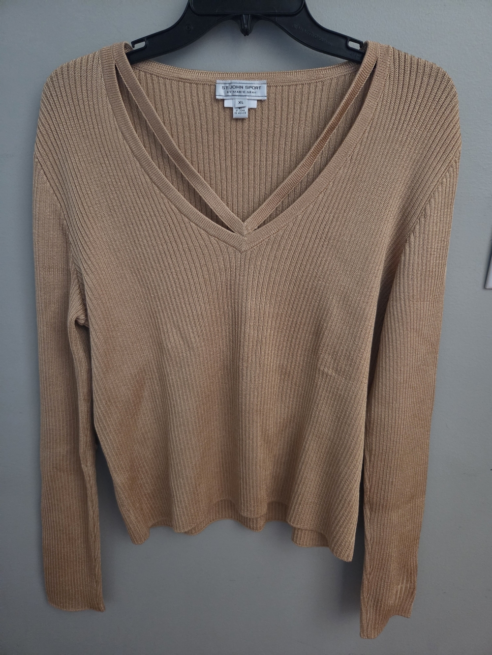 Vintage St. John Sport By Marie Gray XL Gold V-Neck Wool Blend Sweater Top